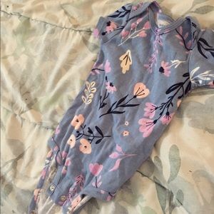 6 - 9m Girl baby clothes 3 for $20 $7.99 each separate